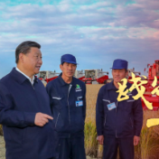 践行嘱托十年间 | “中国人要把饭碗端在自己手里,而且要装自己的粮食”