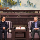 沈晓明与吕岩松一行会谈