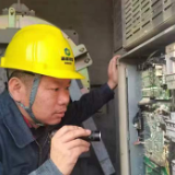 特检“神医”丨喻颖:破解电梯“困人”“掉层”之谜