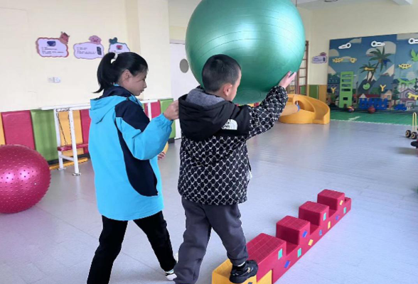 福彩扶持 助残济困浏阳爱萌倾力为残疾孩子服务