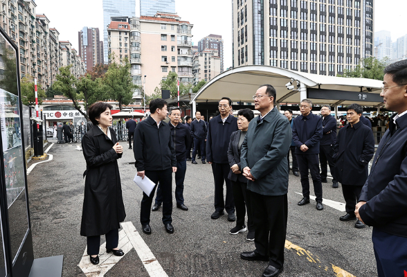 毛伟明调研湖南博物院：推进高质量馆园融合 满足高品质文化消费