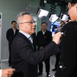沈晓明调研文化和科技融合发展工作并主持召开座谈会