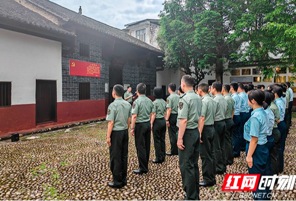 信仰之光照亮奋斗路 国防科大空天科学学院赴炎陵开展现地教学