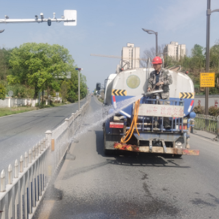 南岳区公路中心：多措并举迎“五一” 路途新景映眼帘