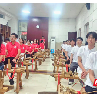 “草鞋里的长征精神”震撼学子！湖南交通工程学院“三下乡”实践团井冈山体验革命艰辛