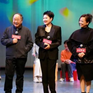 莫言又一力作，赵文瑄、邓萃雯、凯丽来衡共演话剧《鳄鱼》