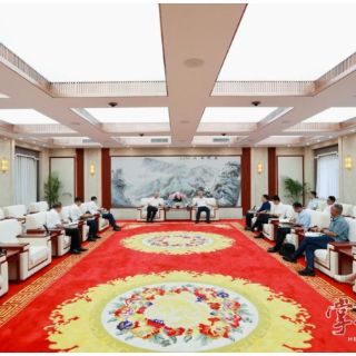 刘越高会见中国石油天然气销售湖南公司党委书记、执行董事、董事长朱风一行