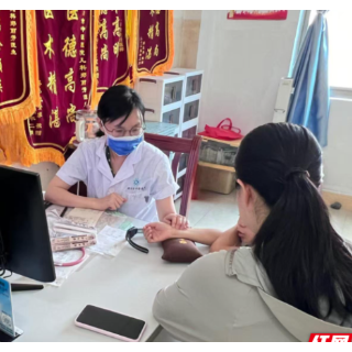 衡阳市中医医院郑丽芳：那支粉色听诊器，听过无数“童心”的回响