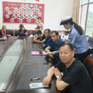 蒸湘交警：交通安全进乡村 平安理念入民心