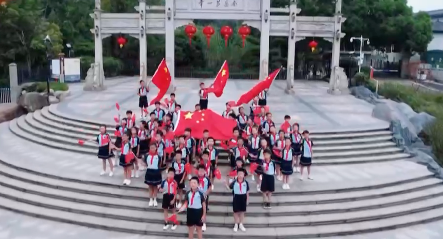 视频｜雁峰学子共唱《我和我的祖国》