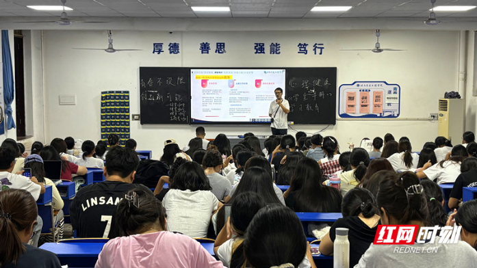 湖南交通工程学院：聚焦“七个一” 创业政策 点燃大学生双创梦想