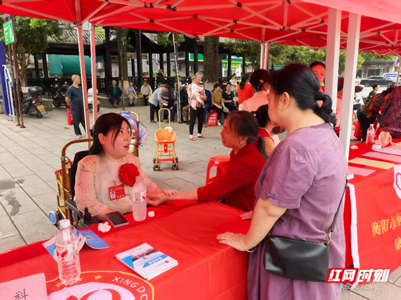 南岳区“轮椅天使”黄翀获“全国自强模范”称号