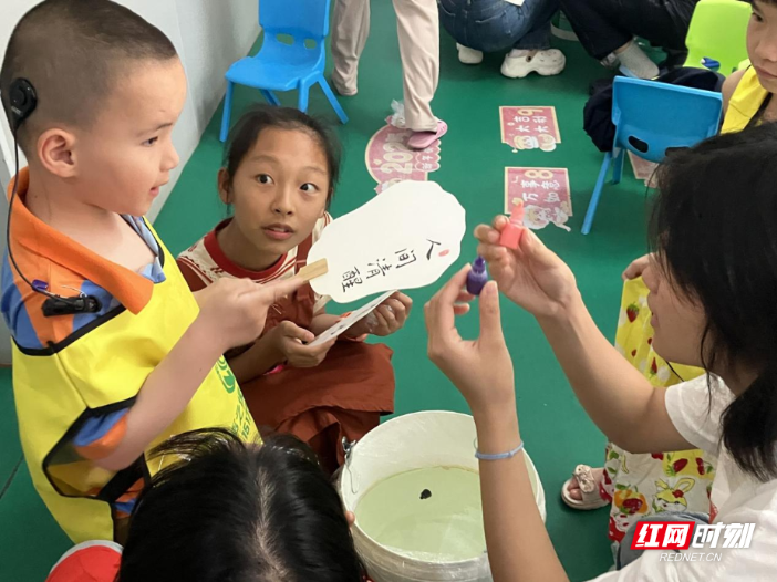 衡师学子为特殊儿童点亮非遗之光