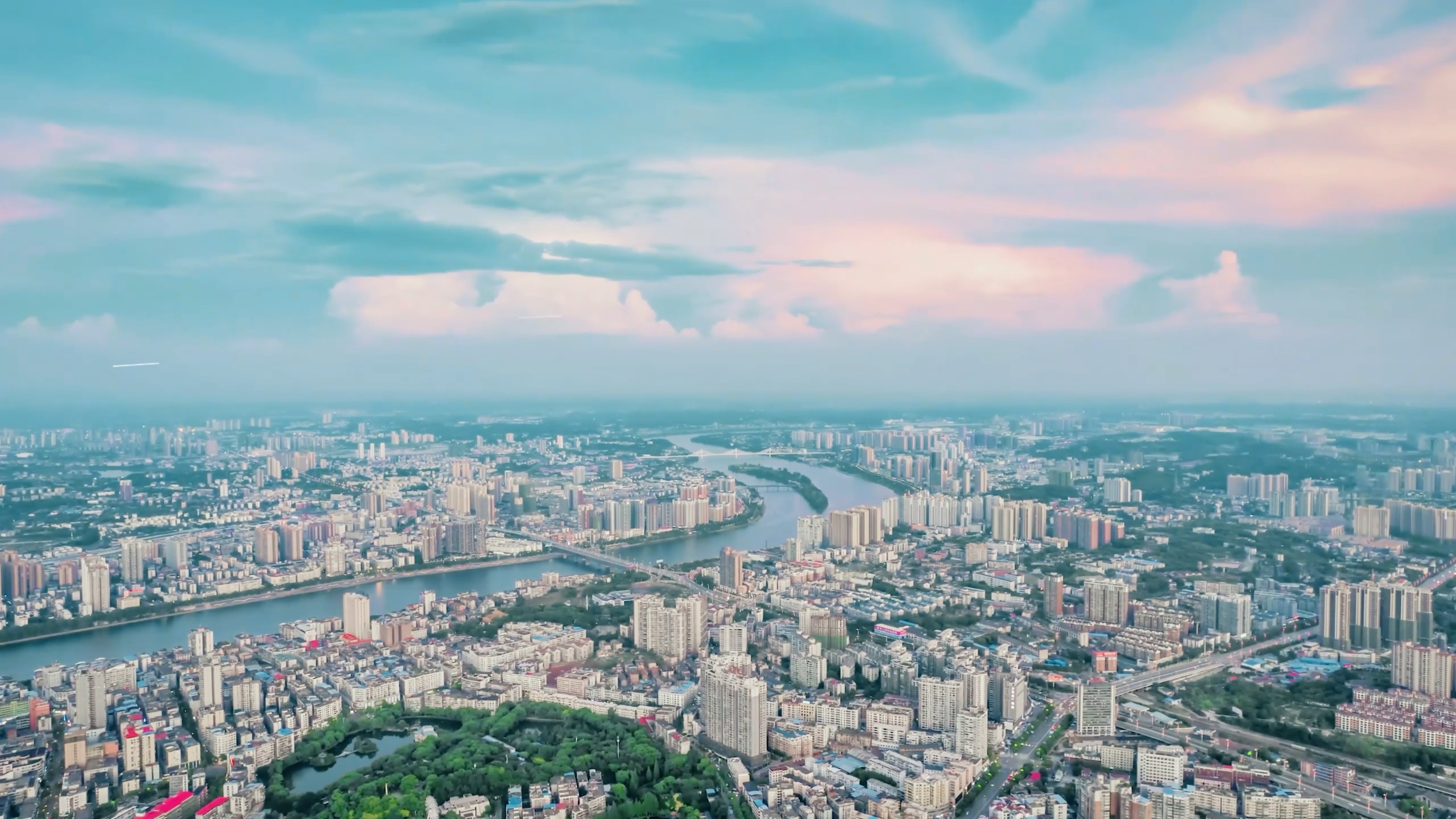 文化歌曲《天平之下》