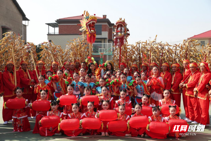 衡阳县“文化轻骑兵”扎根乡土“种”文化