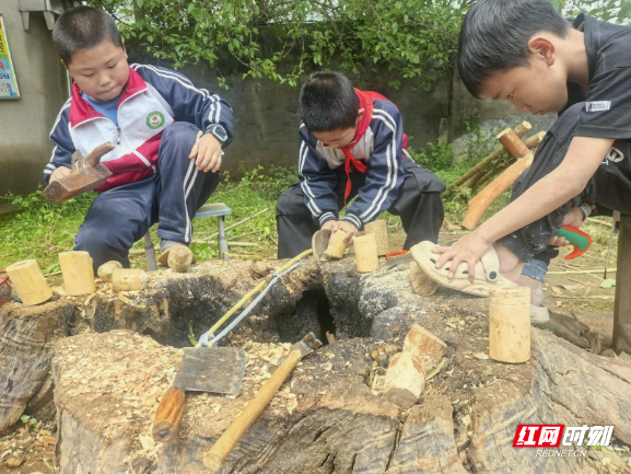衡阳县：小陀螺“转”出大课间新活力