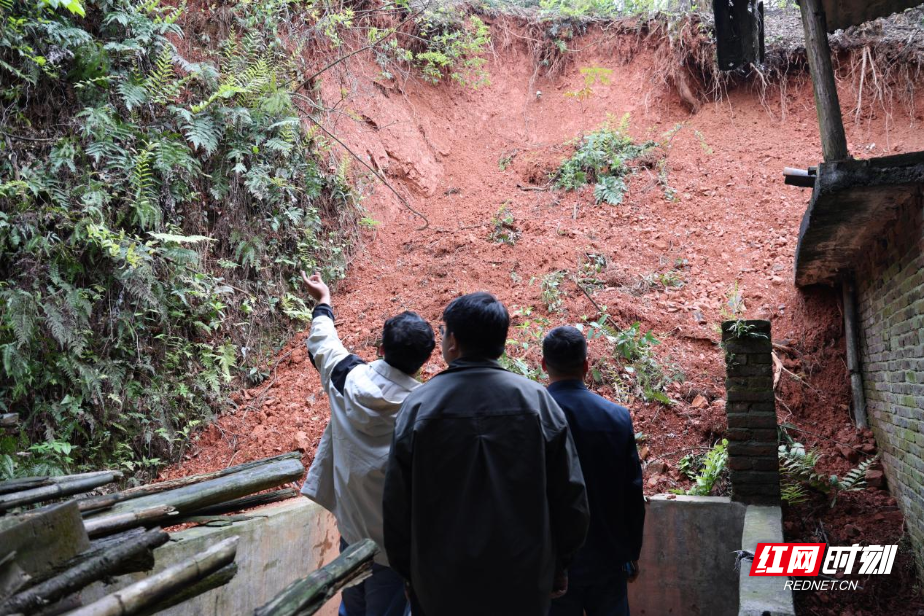 衡山县成功避险一起山体滑坡