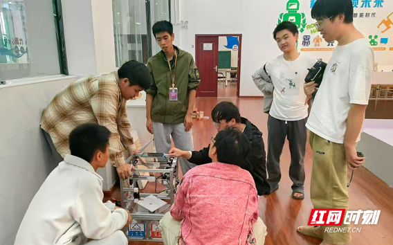 湖南交通工程学院在第四届湖南省大学生节能减排社会实践与科技竞赛中斩获9个奖项