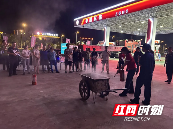 雁峰区开展危化企业“首峰夜话”活动