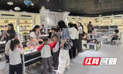 南华大学举办航天与医疗科普艺术设计作品展