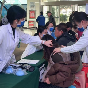 让呼吸更顺畅 南华附一医院举办“国际慢阻肺日”大型义诊活动