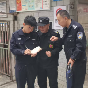 长大后，我就成了你！衡阳这对警营父子共护社区安宁