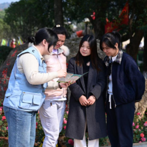 衡南选调生开展“青赴绿意·大美湖湘”系列环保活动