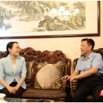雁峰区委书记“七一”前夕看望慰问老党员和生活困难党员