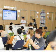 全家“粉”上这家医院！“三正规”守护一家人的清晰视界