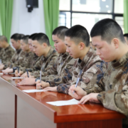 续写雷锋日记 点亮从军初心——衡南县人武部组织预定新兵开展学雷锋主题活动