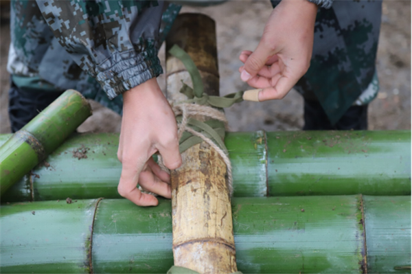 arch军校学员挑战荒野求生——渡河篇486.png arch军校学员挑战荒野求生——渡河篇486.png