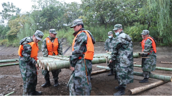 arch军校学员挑战荒野求生——渡河篇593.png arch军校学员挑战荒野求生——渡河篇593.png