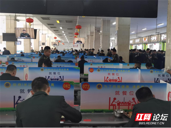 国防科大食堂，军营里的“烟火气”1584.jpg
