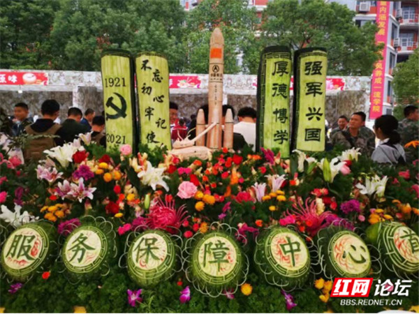 国防科大食堂，军营里的“烟火气”2007.jpg