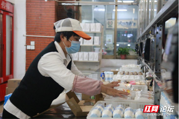 国防科大食堂，军营里的“烟火气”1201.jpg