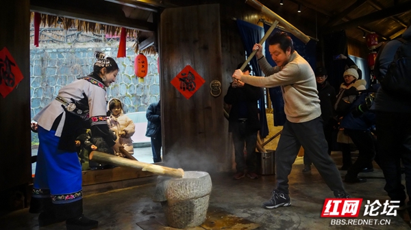 nEO_IMG_7、苗家打粑米.jpg nEO_IMG_7、苗家打粑米.jpg