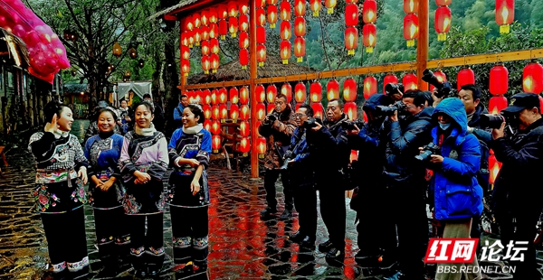 nEO_IMG_15、节日的苗女.jpg nEO_IMG_15、节日的苗女.jpg