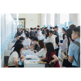 青椒评论丨“沪才湘聚”，看见青年友好的人才战略