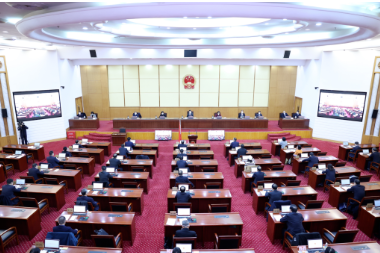 省十三屆人大常委會舉行第三十五次會議 張慶偉出席第二次全體會議