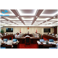 省十四届人大常委会举行第十二次主任会议