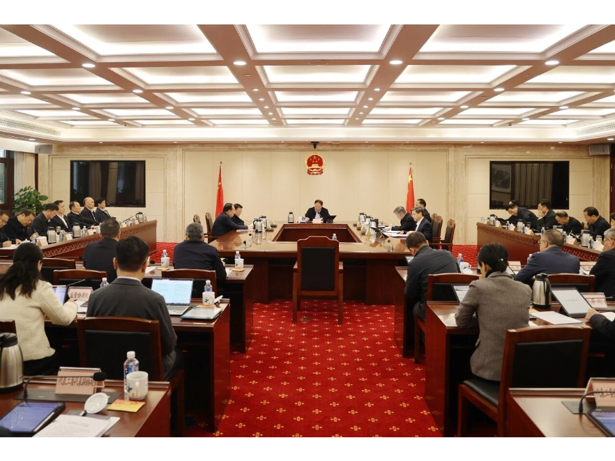 张剑飞主持召开省人大常委会党组2025年第30次会议
