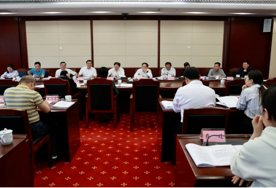 张剑飞出席省十四届人大财经委第十三次全体会议
