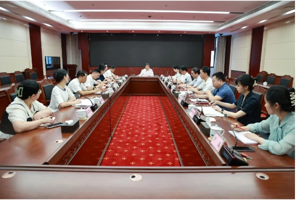 王晓科讲授深入贯彻中央八项规定精神学习教育专题党课