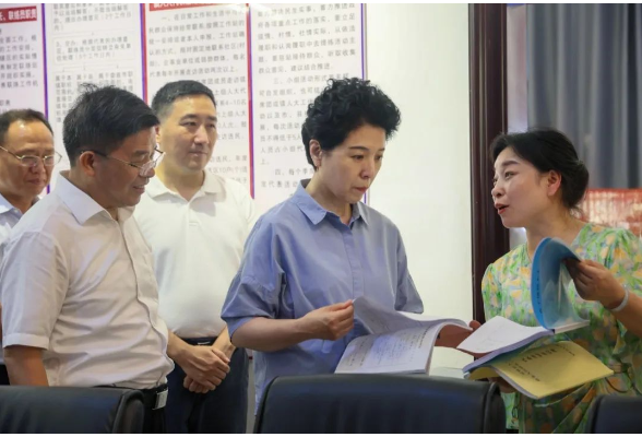 乌兰到娄底开展“法治护绿”执法检查 以法治之力守护生态之美