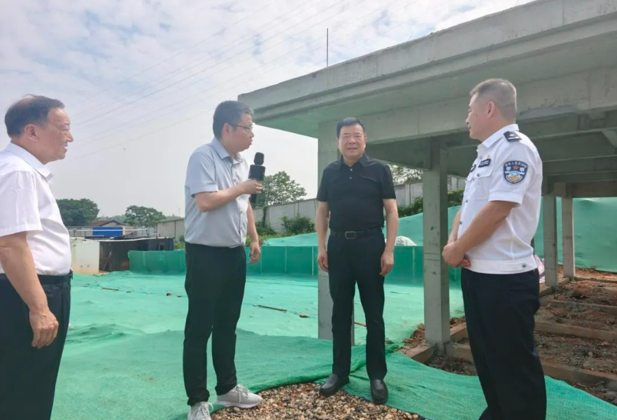 陈飞赴益阳开展“法治护绿”执法检查和“三会三文”精神贯彻落实情况调研