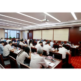 陈飞主持召开工作总结并部署下半年工作会议