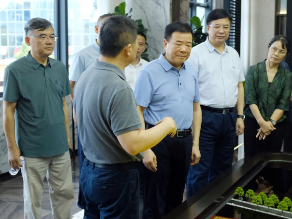 陈飞率队赴常德开展“法治护企”执法检查及反电诈法律法规贯彻实施情况专题调研