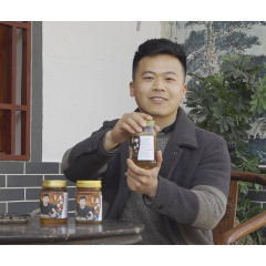 80后蜂农：借助“云助销”让韶山物产搭上“云快车”