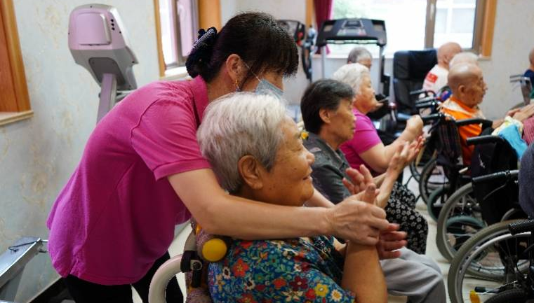 民政部：养老机构恢复正常服务秩序时仍需做好出入管理