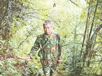 “林二代”守护青山34年 工作重心从防人砍树到“防火打火”